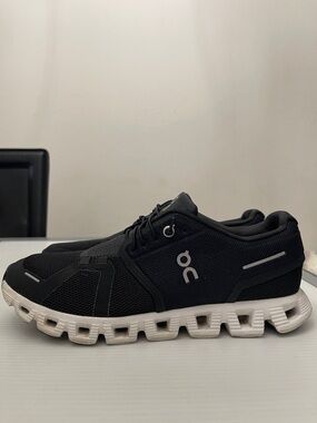 On-Running CLOUD 5 RUNNING SNEAKERS WOMENS SIZE W9